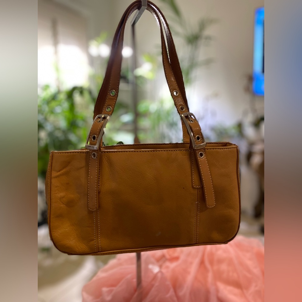 CARLO D’SANTI SMALL CARAMEL HANDBAG